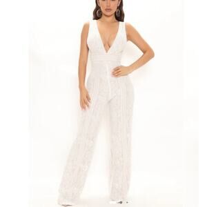 Fashion Nova So In Love Ivory Lace
Lined Jumpsuit Size L Large